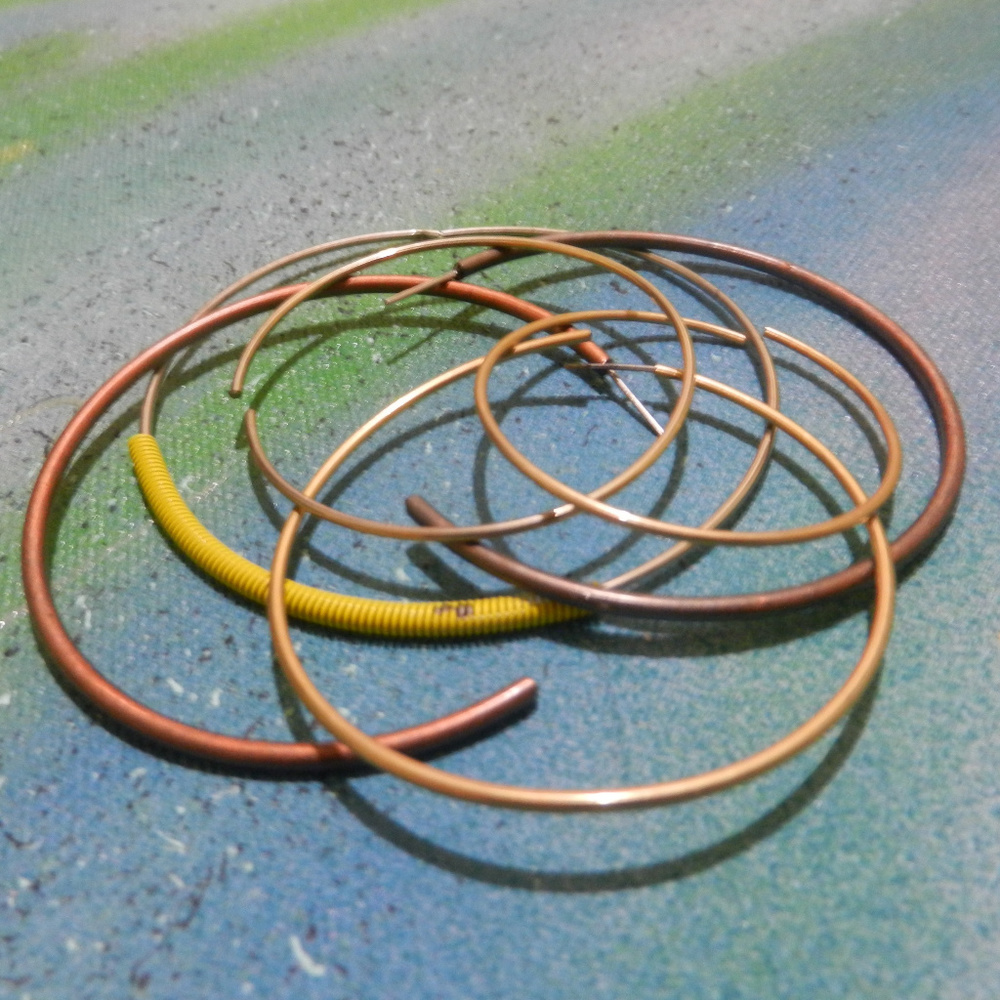 VTG Contempo pierced hoop earrings assorted Banglemania circlets loops statement